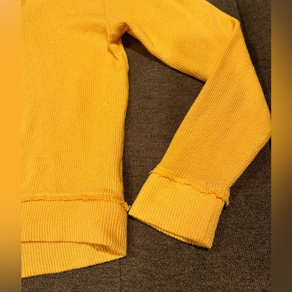 Urban Outfitters Sweater - Picture 3 of 3